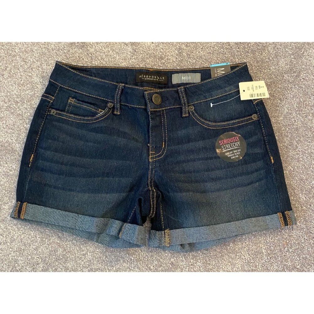 NWT Aeropostale Short Seriously Stretchy Denim Medium Wash Mid Rise Size 6